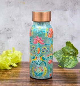 ขวดน้ำทองแดงลายดอกบัวแบบโอเรียนทอลสุดหรู พกพาสะดวก สีเขียว พร้อมฝาทองแดง - Product Image 5