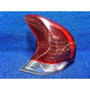 Luz Trasera Izquierda Halógena Usada OEM 9805510580 para 3008 - Product Image 1