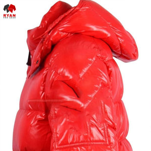 เสื้อแจ็คเก็ตพัฟเฟอร์แบบสั่งทำสำหรับผู้ชาย พิมพ์โลโก้ตามต้องการ ปิดด้วยซิป เนื้อผ้าระบายอากาศได้ดีและสวมใส่สบาย - Product Image 2