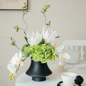 Jarrón de Cerámica Negro Nórdico, Jarrón Blanco Acanalado para <span class=keywords><strong>Flores</strong></span>, Decoración del Hogar, Centro de Mesa Moderno <span class=keywords><strong>y</strong></span> Minimalista, para Hierba de Pampas, <span class=keywords><strong>Flores</strong></span> <span class=keywords><strong>Secas</strong></span> - Product Image 3