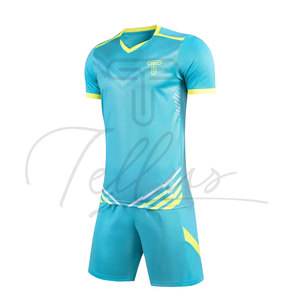 ชุดฟุตบอลสั่งทำคุณภาพสูง ดีไซน์พิเศษ แห้งเร็ว ระบายอากาศได้ดี น้ำหนักเบา ปรับแต่งชื่อและหมายเลขทีมได้ - Product Image 6