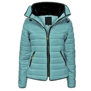 Chaqueta Acolchada con Capucha para Mujer, Cierre de Cremallera, Color Sólido, Ropa de Invierno, 100% Poliéster - Product Image 4
