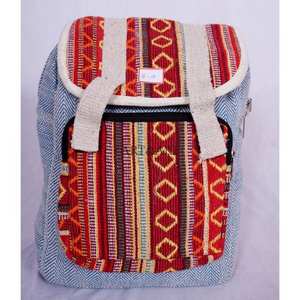 Mochila de Viaje Ligera de Lona de Algodón con Solapa Pequeña Heaven, Tamaño Regular, Estilo Vintage, Ecológica, ART&ART, Comercio Justo, Venta al Por Mayor - Product Image 4