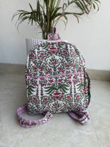 Sac à dos en coton matelassé élégant et durable Pinkcityhandloom, imprimé à la main, motif floral, haute qualité, bandoulière arquée - Product Image 3