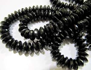 Perles facettées rondes en spinelle noire naturelle, coupe allemande, 8-12 mm, brin de 8 pouces de long - Product Image 5