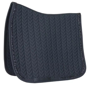 Tapis de selle d'équitation personnalisé en tissu satiné écologique, style dressage, pour le saut d'obstacles, offrant confort et durabilité - Product Image 6