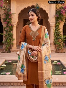 Kurti y pantalón de excelente calidad con dupatta para mujer, ropa étnica para bodas, de proveedor indio. - Product Image 2
