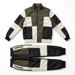Conjunto Deportivo de Nylon con Diseño Moderno y Logotipo Personalizado, Chaqueta Cortavientos con Pantalón Personalizado, Ropa Deportiva - Product Image 1