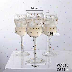 Gobelets à vin artisanaux vintage réutilisables en borosilicate pour les collections des musées et des magasins de design - Product Image 3