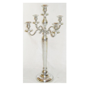 Candélabre 5 bras centre de table de mariage plaqué argent élégant luxe métal fabriqué à la main avec un décor de pendaison de crémaillère de haute qualité - Product Image 4