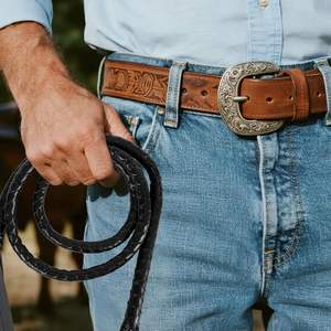 Fouet en cuir véritable tressé à 8 brins, long de 8 pieds, robuste, fait main, en cuir noir, pour l'entraînement de tir en extérieur - Product Image 5