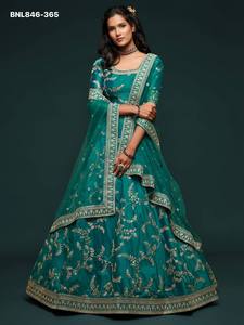 Conjunto de lehenga semisellado de seda artística con patrón de hojas bordadas, corte en A, color verde azulado, para uso ocasional, a precio mayorista, de exportador indio. - Product Image 2