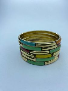 Bracelet tendance multicolore en bois, résine et laiton pour femmes et jeunes filles – Bijoux en résine et laiton - Product Image 6