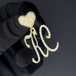 Hombre Mujer Hip-Hop Chapado en oro Plata de ley Iced Out Moissanite Diamond Bling Party Letra DE LA A-Z Charm Collar Corazón Bail - Product Image 3
