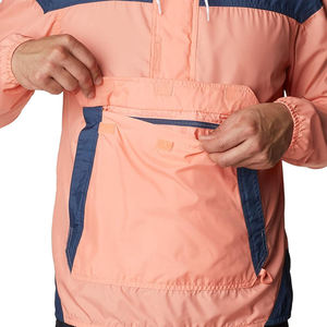 เสื้อแจ็คเก็ตผู้ชายแบบมีฮู้ดกันลม ซิป ¼ ตัว แบรนด์ Suburban Sports สีสันตัดกัน สไตล์สปอร์ต เหมาะสำหรับใส่ในฤดูใบไม้ผลิ ทรงปกติ - Product Image 2