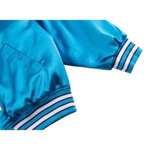 Veste universitaire en satin pour homme de haute qualité, nouveau design, veste d'hiver avec broderie personnalisée, vente en gros - Product Image 4