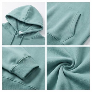 Hoodie surdimensionné élégant pour homme, design vintage délavé avec poche avant, confortable, personnalisable pour l'hiver. - Product Image 4