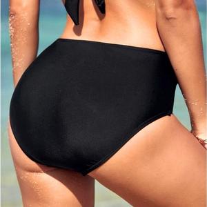 Braguita de bikini fruncida de cintura alta. Está diseñada para proporcionar una silueta en V que realza y alarga. - Product Image 2