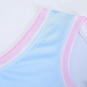 Uniforme de basket-ball pour hommes fabriqué par des professionnels, en polyester durable, anti-rides - Product Image 3