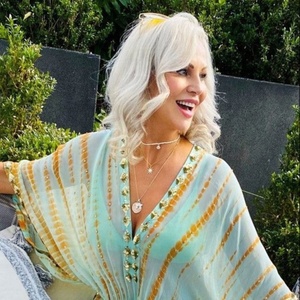 Vente en gros de kaftans bohèmes à manches longues et col en V en coton 100% pour femmes, vêtements formels, vêtements indiens - Product Image 1