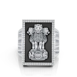 Bague Cocktail Lion en Moissanite en Argent 925, Bijou Masculin Audacieux avec Motif Lion Capitale sur Émail Foncé - Product Image 2