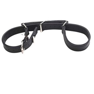 ปลอกข้อมือหนังแกะสีดำคู่หนึ่ง - ชุดรัดข้อมือ BDSM กันน้ำ 100% พร้อมดีไซน์แบบติดหมุดและตัวล็อคที่แน่นหนา - Product Image 5