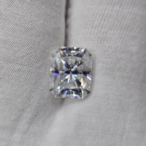 Excelente forma radiante de alta calidad y piedra preciosa suelta de moissanita cortada para un proceso de fabricación de joyas con estilo - Product Image 2