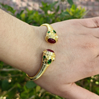 Bracelet manchette ouverte style bohème plaqué or 18 carats avec rubis, jade et quartz émeraude, bijoux fantaisie en gros
