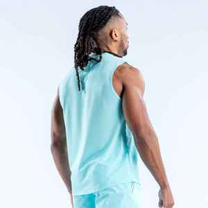 Débardeur pour homme à col rond, bleu clair uni, respirant, en polyester, séchage rapide, tricoté, sportif, sans manches, pour un style de vie actif - Product Image 2
