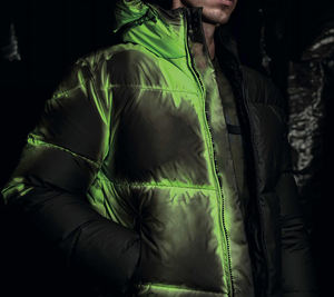 Chaqueta de lona personalizada con cuello alto, estilo hip hop, abrigo de invierno para hombre, termocrómica, reflectante, diseño oversize, cambio de color, con calefacción. - Product Image 4