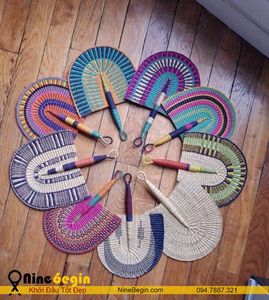 [MEJOR PRECIO] |   Abanico de mano hecho a mano con hierba marina, artesanía ecológica y sostenible para bodas, decoración de playa y hogar, refrescante, de Vietnam. - Product Image 3