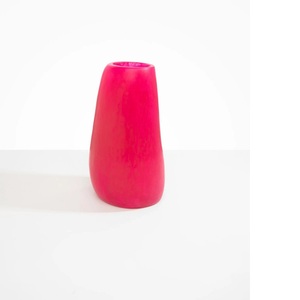 Vase à fleurs de table en résine artisanale Bela, forme irrégulière, motif rayé, étanche, écologique, portable, pour la maison et le bureau - Product Image 1