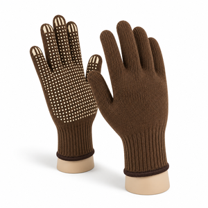 Les gants de manutention à pois en PVC offrent une prise en main sûre, un confort léger et une protection durable des mains pour l'emballage et le chargement. - Product Image 4