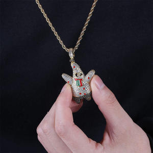 Pendentif pilule plaqué or avec micro-pavé de strass en cristal, collier hip-hop pour homme - Product Image 2