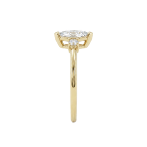 Bague de fiançailles minimaliste en or massif 14K 18K certifiée IGI avec diamants de laboratoire taille marquise et ronds, trois pierres - Product Image 4