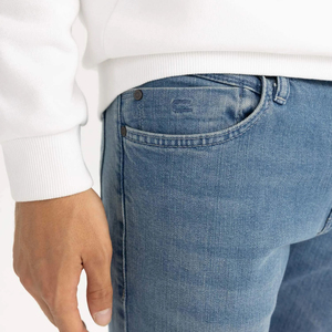 Jeans de Mezclilla de Pierna Recta, Cintura Media, Lavado Medio, para Mujer, Casuales, Largos, 100% Algodón, Corte Regular, Estilo Primavera - Product Image 5