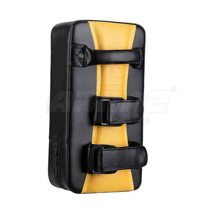 Bouclier de frappe sur mesure avec rembourrage épais pour l'entraînement sportif et les séances d'entraînement professionnelles - Product Image 3
