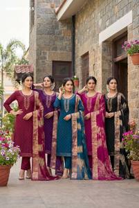 Dernière collection de costumes prêts-à-porter en modal avec motifs Butti sur toute la surface et broderies manuelles sur le col et les manches, avec pantalon et dupatta, vente en gros. - Product Image 6