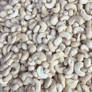 โรงงานที่เชื่อถือได้ เม็ดมะม่วงหิมพานต์จัมโบ้ ออร์แกนิค เม็ดมะม่วงหิมพานต์เต็มเมล็ด W180 W210 เม็ดมะม่วงหิมพานต์ซานติโก้ บรรจุภัณฑ์ตามสั่ง - Product Image 1