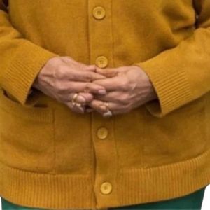 Cárdigan Amarillo Dorado para Mujer, Suéter Elegante de Punto con Detalle Bordado, Prenda Exterior con Botones, Ropa de Moda - Product Image 6