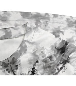 T-shirt graphique tête de mort craquelée noir et blanc 100% coton, audacieux et affirmé - Product Image 5