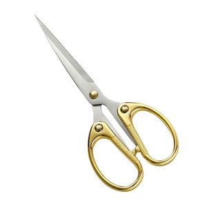 Ciseaux de tailleur Zara Enterprises ZE08, lame bronze, poignées dorées polies, design classique, pour la coupe de tissus et la préparation de desserts - Product Image 6