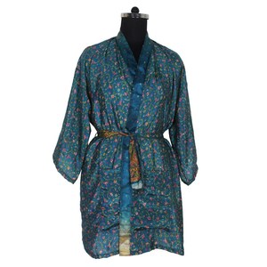 KS009 Kimono vintage en soie à manches courtes, style sari, robe courte bohème, robe de demoiselle d'honneur vintage - Product Image 4