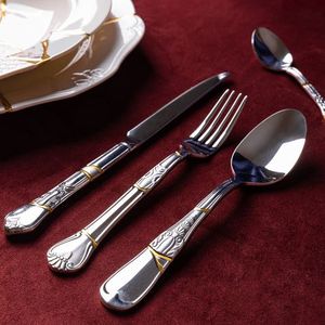 Ensemble de couverts élégants en métal avec cuillère, fourchette et couteau pour restaurant de luxe, hôtel et table à manger à domicile - Product Image 1