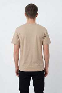 Camiseta para hombre 100% algodón peinado, ecológica, unisex, venta directa de fábrica, con estampado personalizado en serigrafía. - Product Image 3
