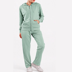 Conjuntos Deportivos para Mujer de Primera Calidad, Diseña el Tuyo Propio, Conjuntos Deportivos para Mujer a Precio Económico - Product Image 1
