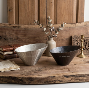 Bol en métal asymétrique moderne, géométrique, ciselé, centre de table, bol à fleurs, style nordique luxueux, décoratif pour la maison et les hôtels - Product Image 1