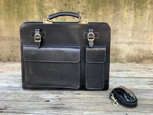 กระเป๋าหนังผู้ชายสั่งทำพิเศษ คุณภาพสูง ดีไซน์โดดเด่น ขายดี ราคาสมเหตุสมผล น้ำหนักเบา - Product Image 6