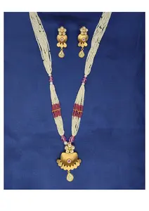 Ensemble de collier élégant en perles avec pendentif en or, pierres roses et boucles d'oreilles pendantes assorties, bijoux de mariée traditionnels - Product Image 2