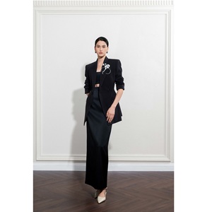 Jupes longues pour femmes prêtes à être expédiées, ODM MYRA SILK LONG SKIRT MISSION SATIN, silhouette droite, jupes en soie pour femmes, offre ODM. - Product Image 6
